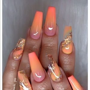 Meet your Posher, Luvetta